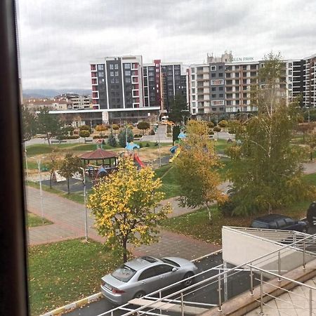 Стая За Гости Пентагона Kŭrdzhali エクステリア 写真