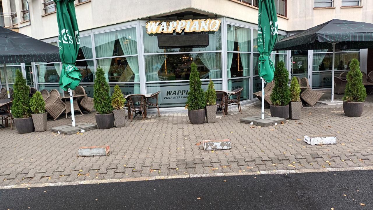 Стая За Гости Пентагона Kŭrdzhali エクステリア 写真
